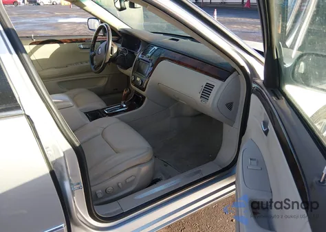 2011 Cadillac Dts Premium Collection z USA, uszkodzony, nr VIN 1G6KH5E64BU134715